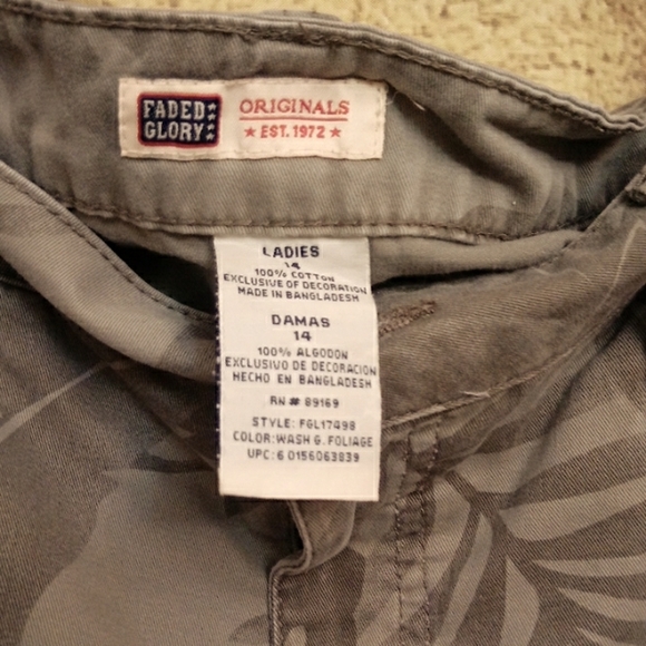 Faded Glory Capris - Picture 3 of 7